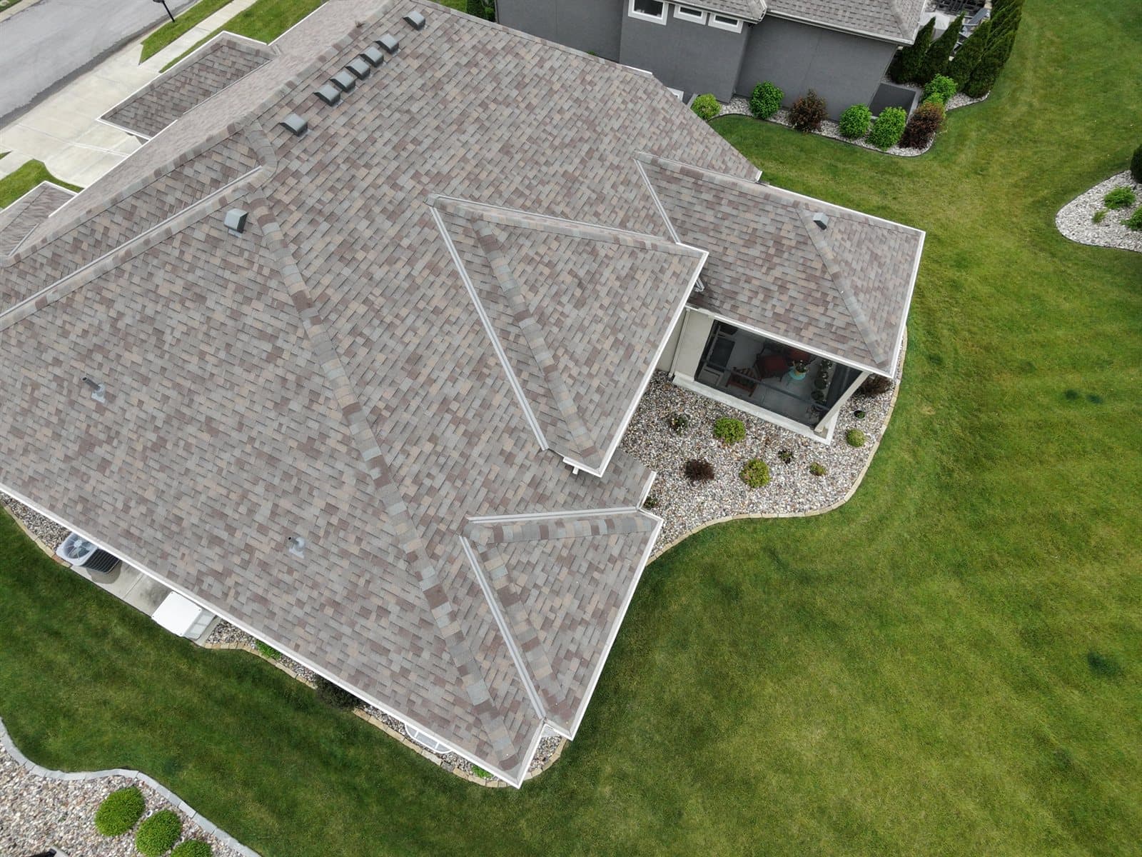 Roof Replacement: Retail